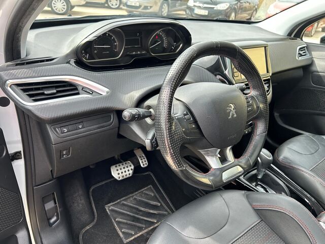 PEUGEOT 2008 GT LINE 1.2 E-THP AUTO SPANISH LHD IN SPAIN 61000 MILES SUPERB 2016